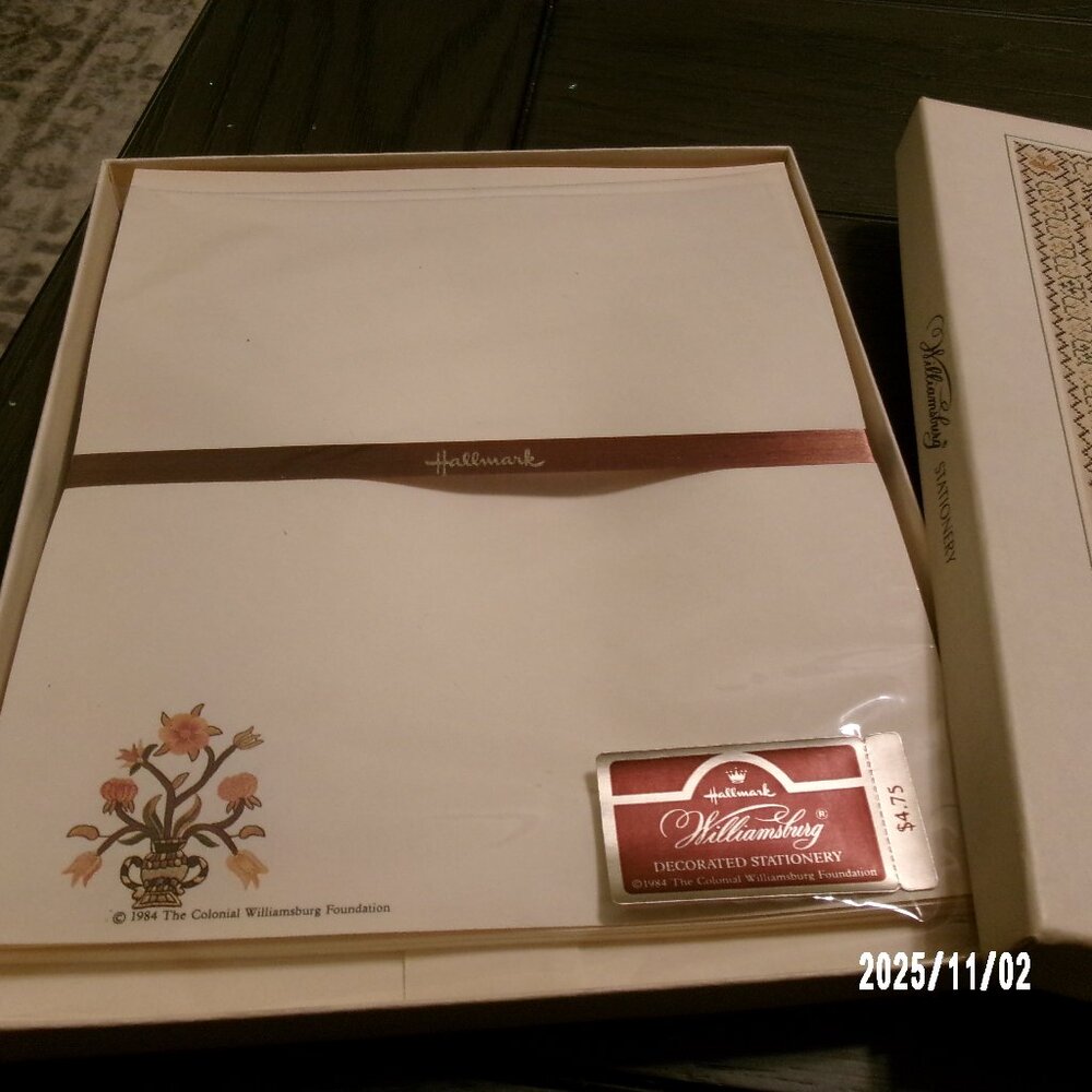 Vintage NOS boxed HALLMARK 1984 Stationery Colonial Williamsburg Collection 1984